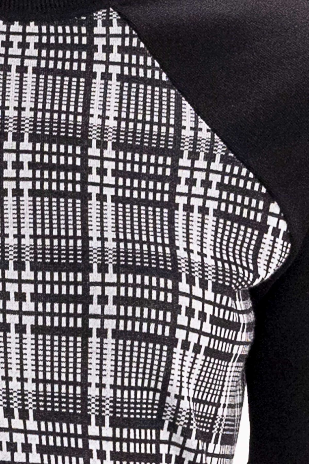 Short Sleeve Checker Plaid Knit Mock Neck 